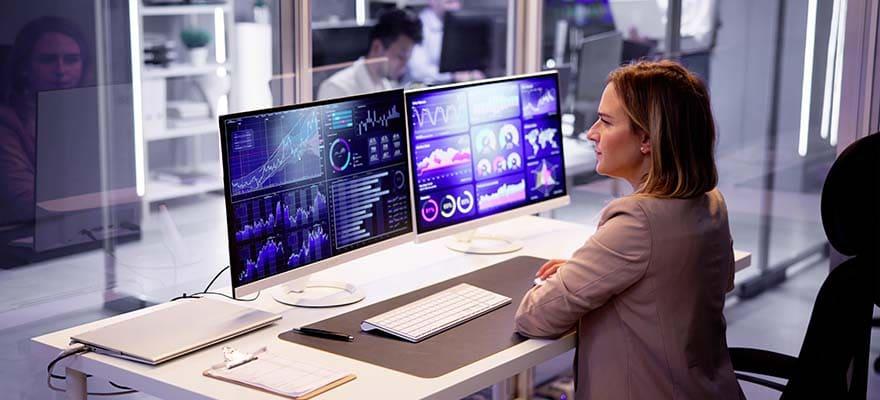 Leverage intuitive visuals and reporting